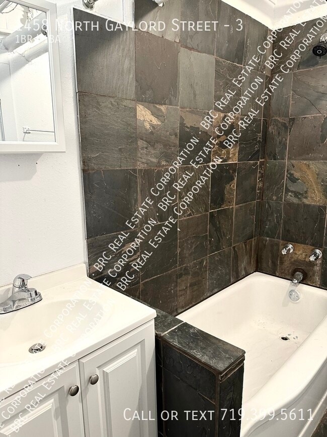 Photo - 1458 N Gaylord St Apartment