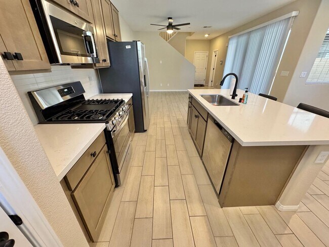 Building Photo - RICHMOND AMERICAN DESIGNER HOME FEATURING ...