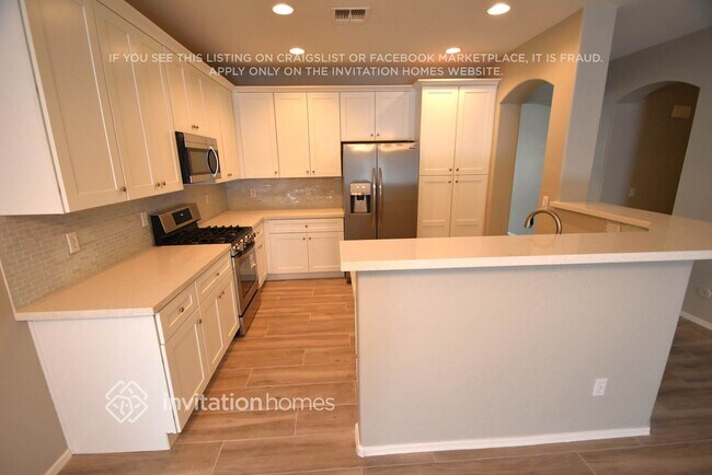 Building Photo - 7154 S Balboa Ct