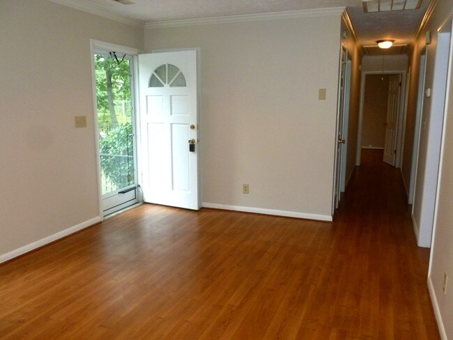 Building Photo - 4546 Woods Edge Rd