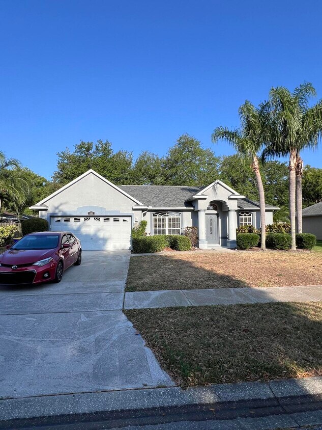 Primary Photo - 830 Laurel Dr