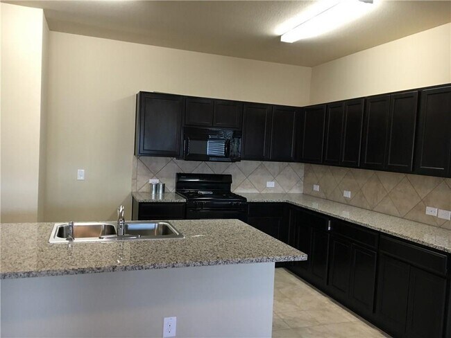 Foto del edificio - 920 Woodduck Trail