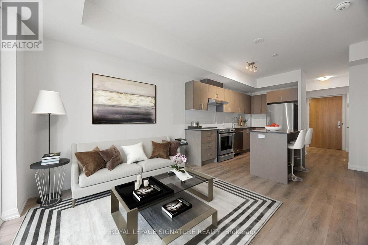 Photo principale - 8960-8960 Jane St