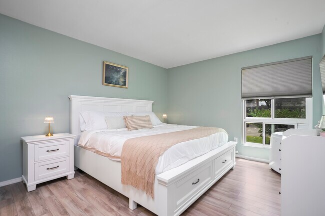 Foto del edificio - 520 Sandalwood Pl