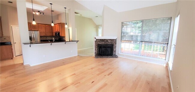 Foto del edificio - 1802 White Oak Cove
