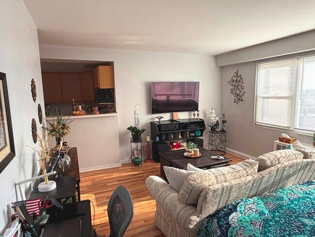 Foto del edificio - 2909 N Sheridan Rd