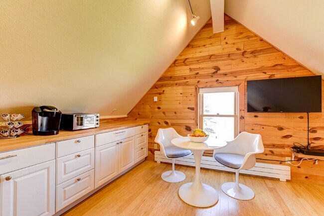 Building Photo - 4597 Apple Way