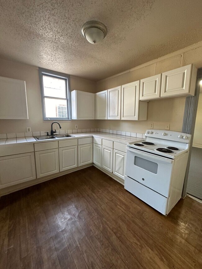Foto del edificio - 1003 N 7th St