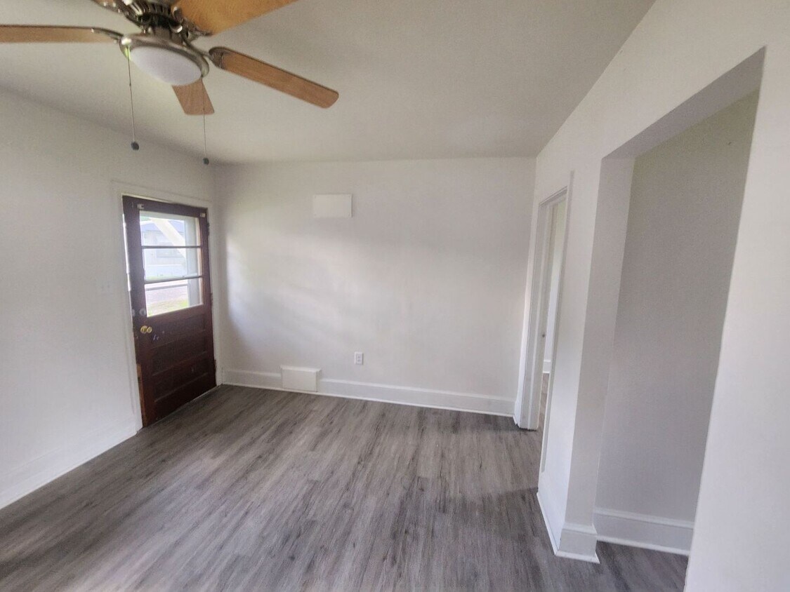 Foto del edificio - 2950 Travis Ln