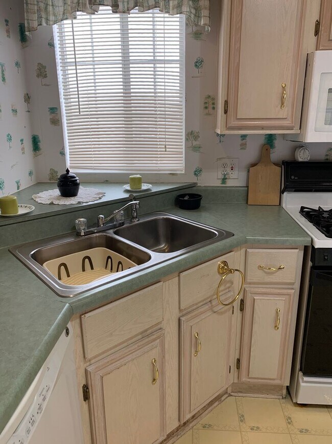 Foto del edificio - Green Valley Furnished Rental - Affordable...