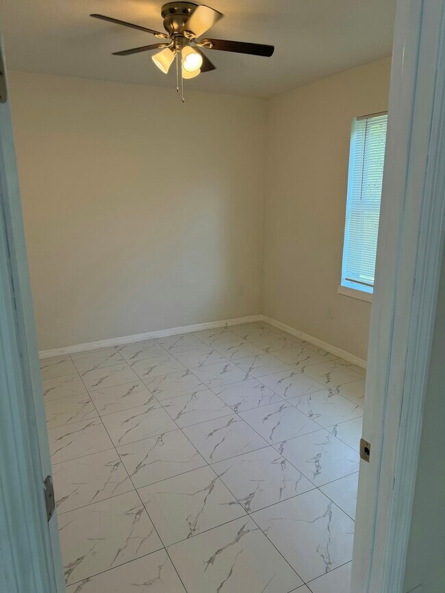 Foto del edificio - 6501 E 24th Ave