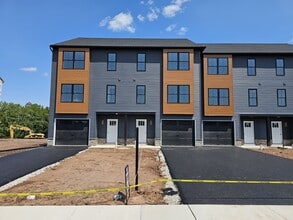 Building Photo - 42 Old Stone Way
