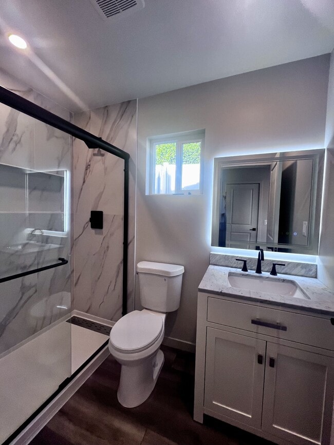 Foto del edificio - 1457 Knollwood Pl