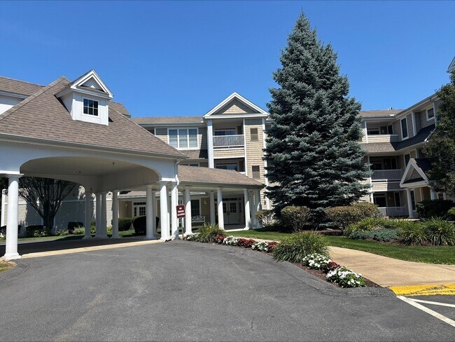 Foto del edificio - 1214 Emerald Ct