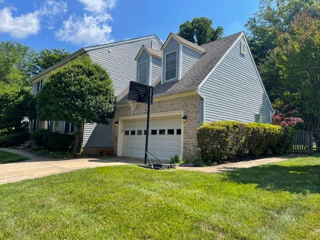 Building Photo - 15569 Golf Club Dr