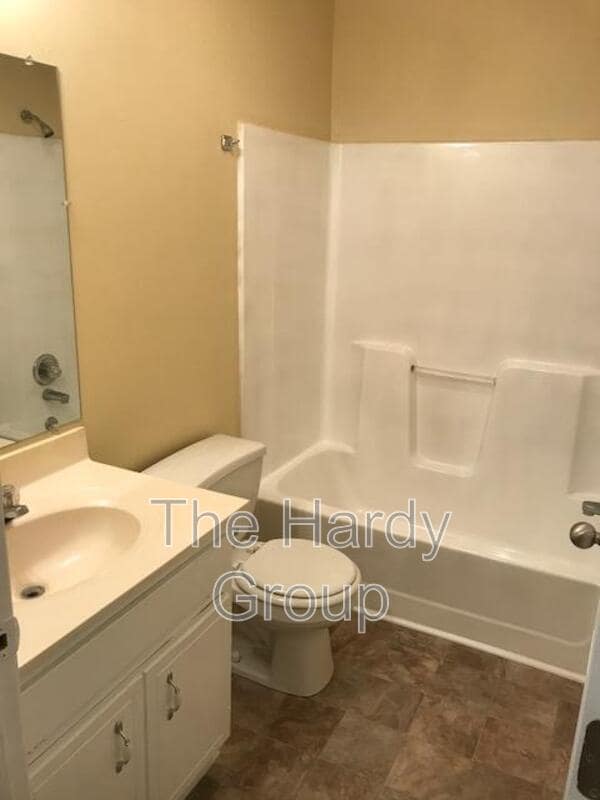 Building Photo - 255 Sunshine Cir