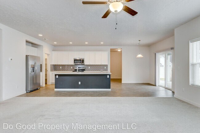 Foto del edificio - 5 br, 2.5 bath House - 62 W Wausau St