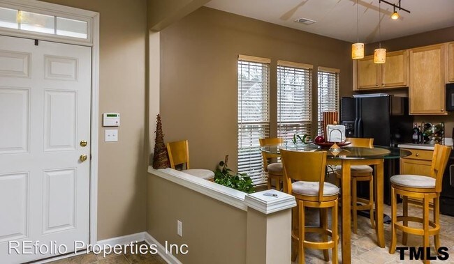 Foto del edificio - 3 br, 2.5 bath House - 202 Walnut Woods Drive