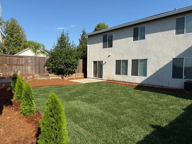 Building Photo - Nice 4 Bedroom Family Home for Rent in Great Rocklin Location