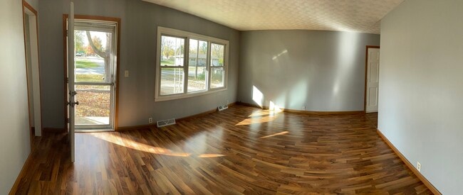 Living room - 620 Lawrence Dr