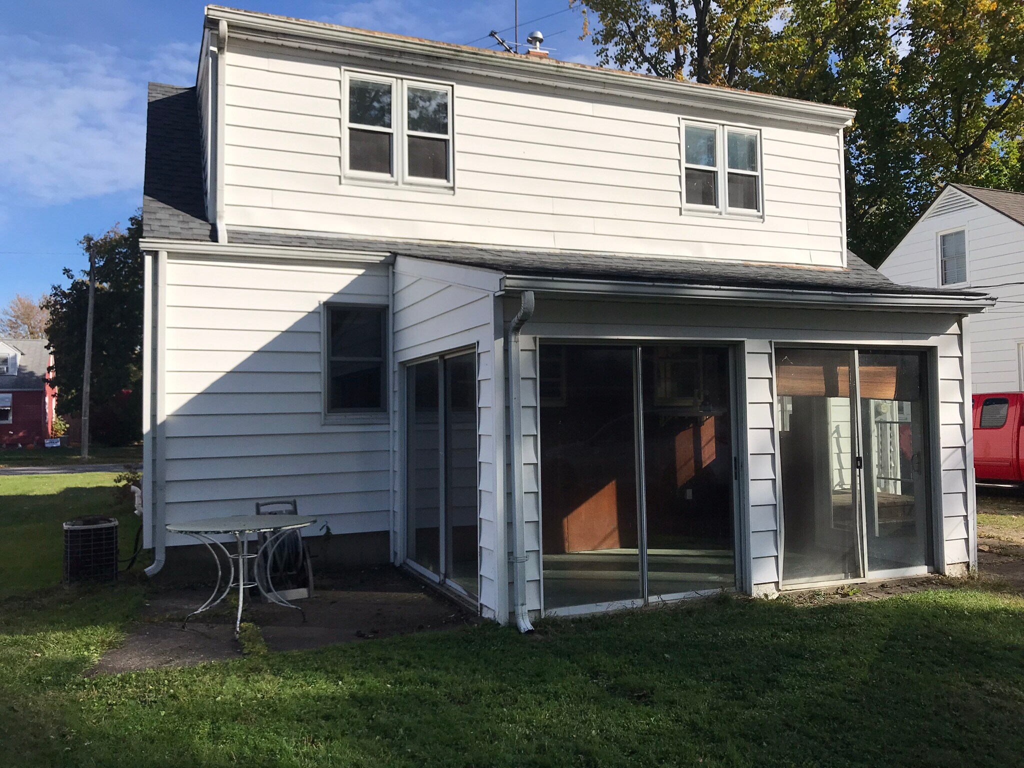 866 Warwick Dr Sheffield Lake, OH 44054 – photo 5