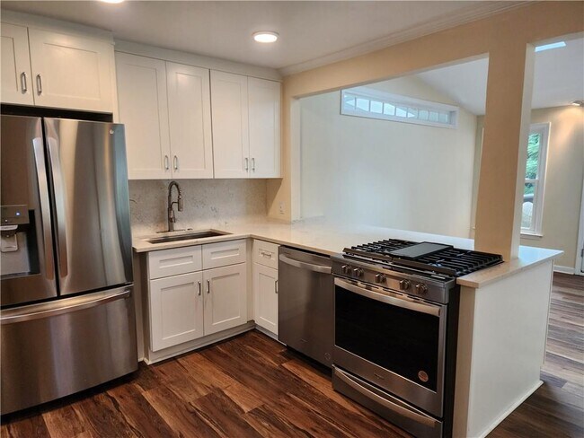 Foto del edificio - 3516 Hildon Cir