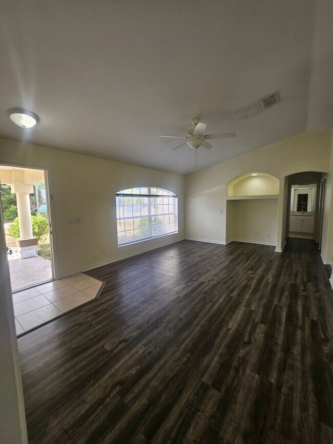 Building Photo - 4138 Azora St