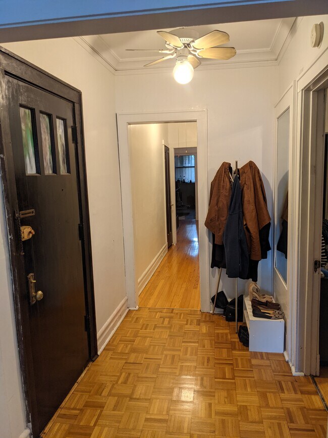 Foto del edificio - 6548 N Glenwood Ave