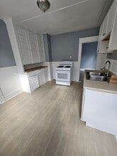 Building Photo - 1429 Atkins St