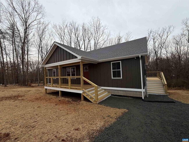 Building Photo - 487 Montreal Ln