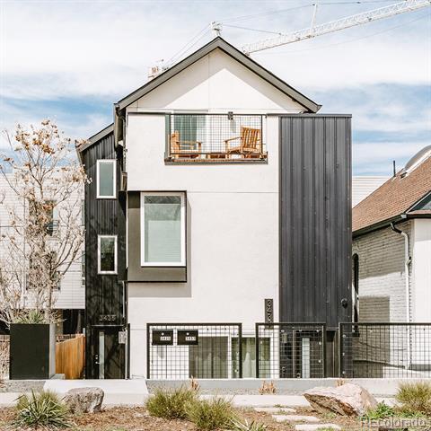 Foto principal - 3437 Lawrence St