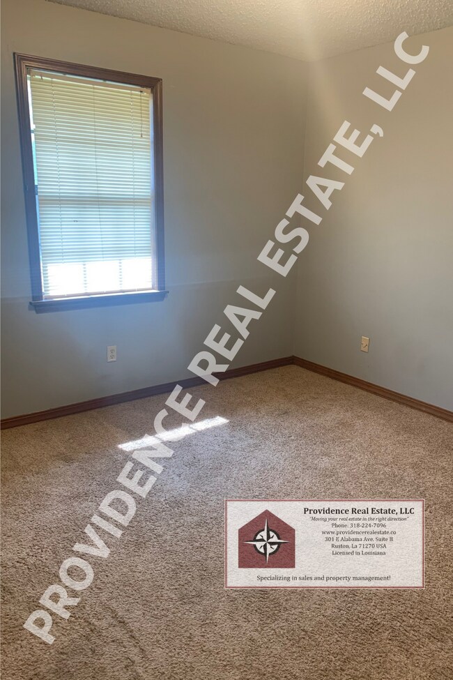 Building Photo - 1014 Sybil Dr