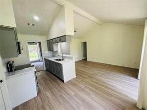 Foto del edificio - 3318 Schroeder Ave