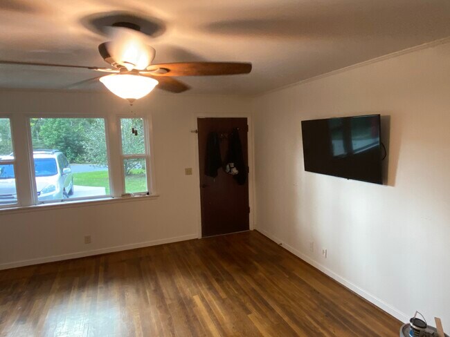 Foto del edificio - 25146 Chestnut St