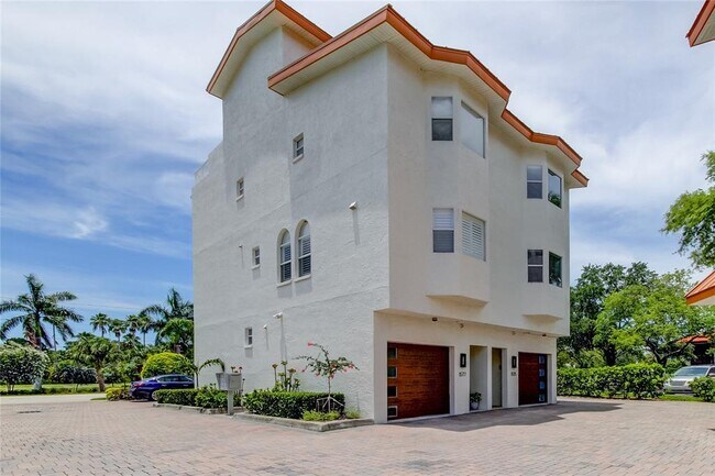 Foto del edificio - 1575 Pinellas Bayway S