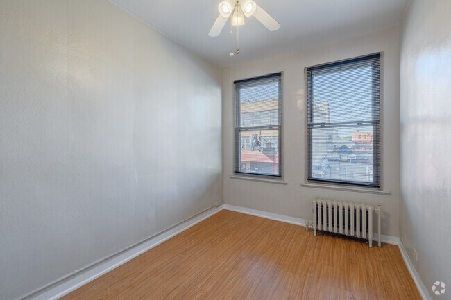 2 habitaciones, 1,5 baños - 800 pies cuadrados - Segundo dormitorio - Pike St. Rentals LLC