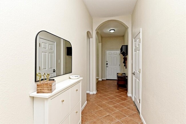 Building Photo - 220 Chandler Crossing Trail