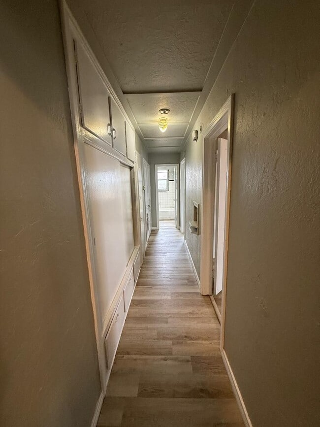 Building Photo - 1103 Arkansas St