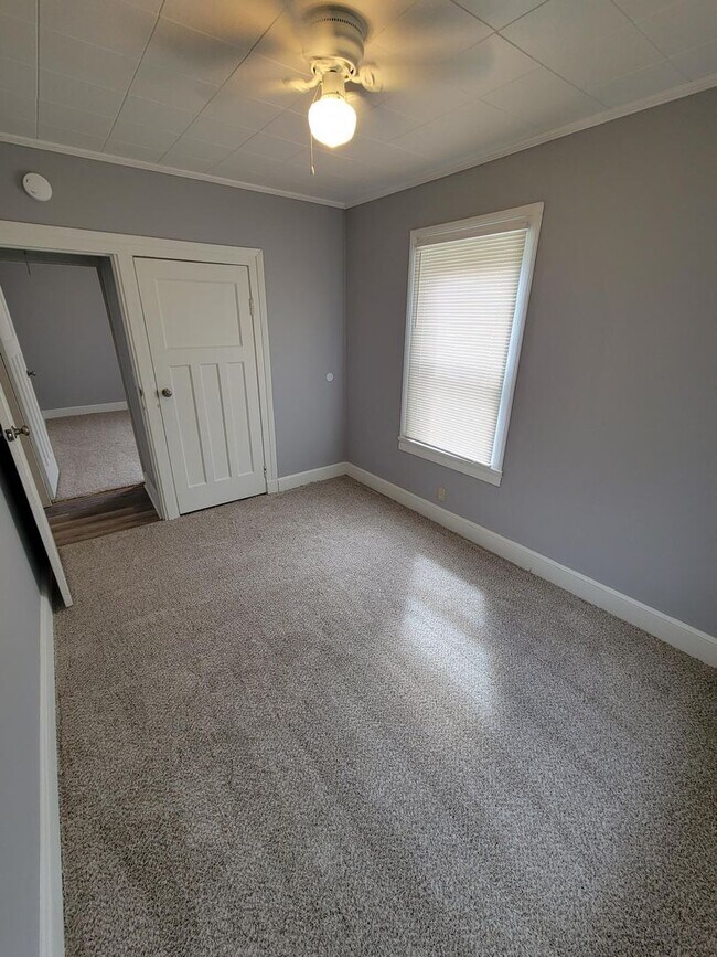 Foto del edificio - Great 3 bed 1 bath home coming in August!