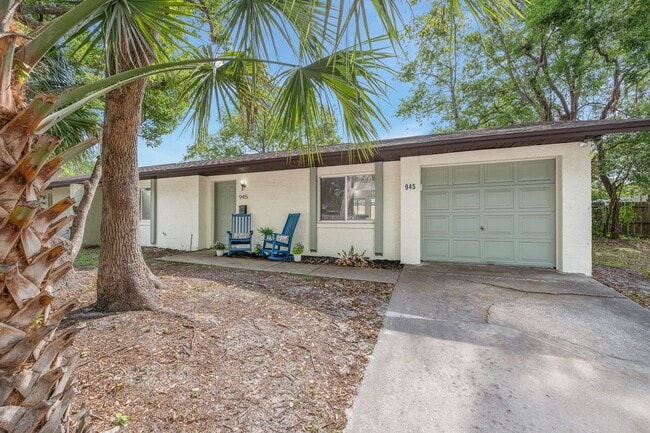 Photo - Mills/50 Colonialtown North 2/2 with garage House
