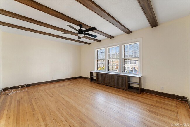 Foto del edificio - 310 Hayward St