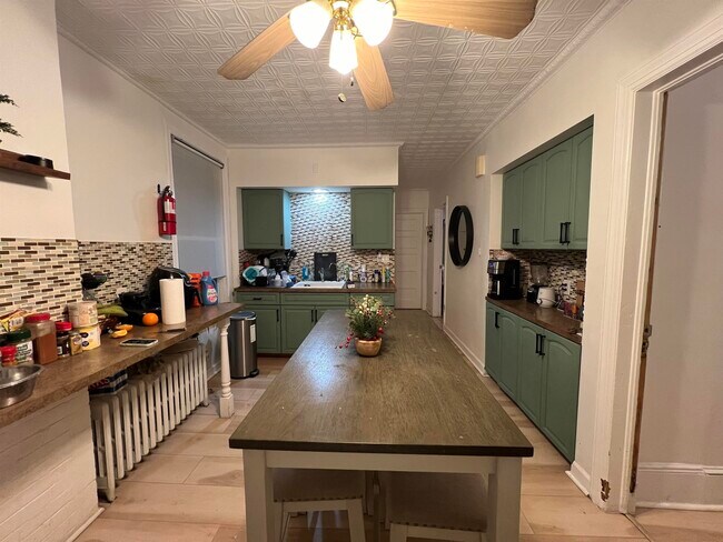 Building Photo - 329 Centre Ave