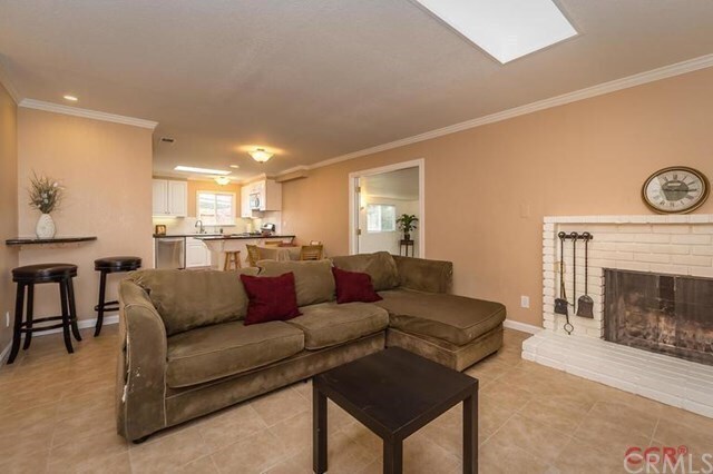 Foto del edificio - 5 Bedroom 2 Bath