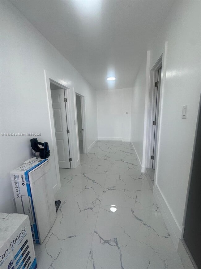 Building Photo - 28095 SW 158th Pl
