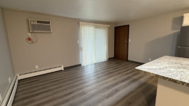 Foto del edificio - 2730 Humboldt Rd