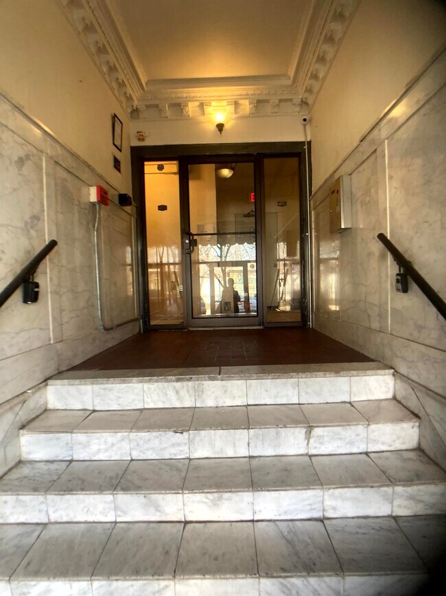 Foto del edificio - 311 79th St