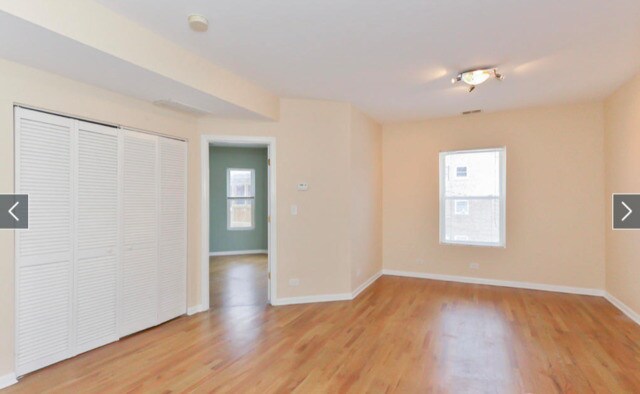 Building Photo - 1643 W Lunt Ave