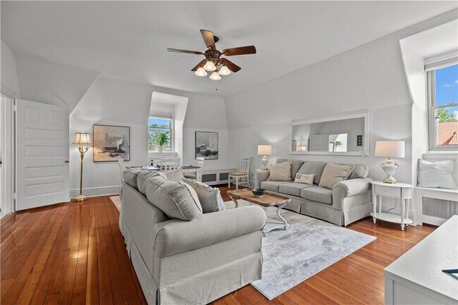 Foto del edificio - 434 Bellevue Ave