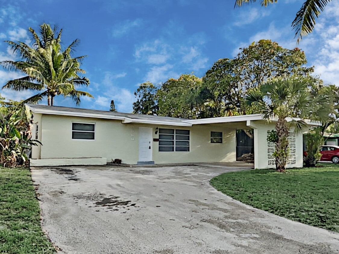 5560 SW 7th Ct - House Rental in Margate, FL | Apartments.com