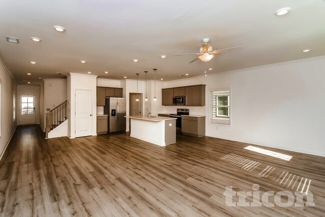 Building Photo - 178 E Rdg Wy